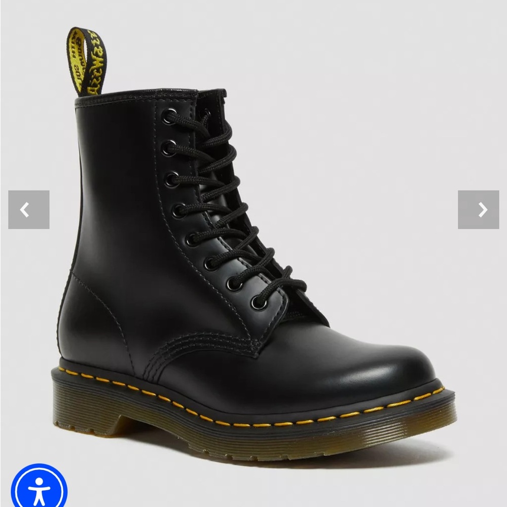 Dr Marten 1460 Women’s Smooth Leather Lace Up Boot